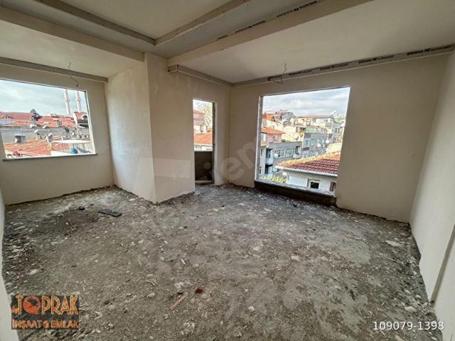 byTOPRAK'TAN GÖKALP MAHALLESİNDE KÖŞEBAŞI 3+1 YERDEN ISITMALI & EBEVEYN BANYOLU FIRSAT DAİRE.