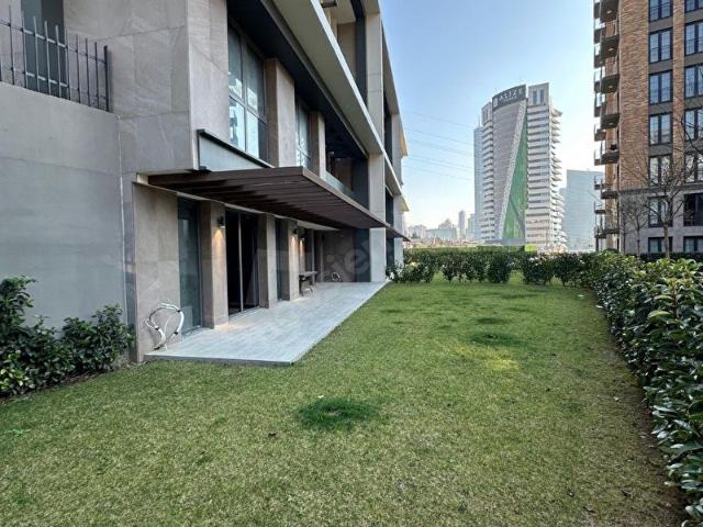 byTOPRAK'TAN SİNPAŞ TİME FİNANS ŞEHİRDE 4+2 300m2 VİLLA