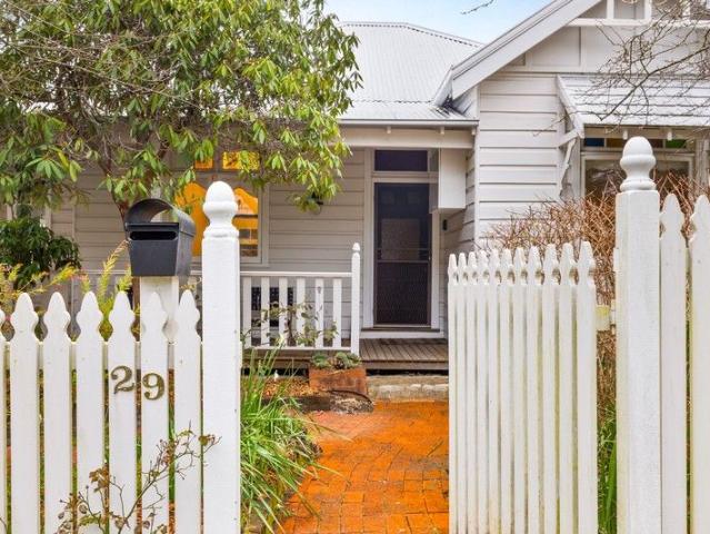 c1915 South Leura Weatherboard Classic
