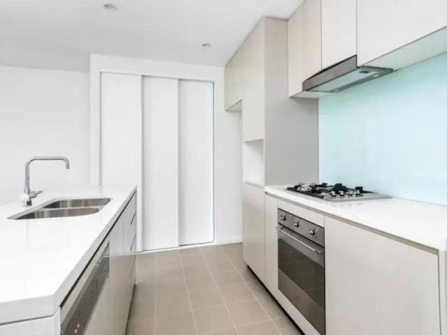 Apartment with 1 bedroom, 1 bathroom & parking for 1 car