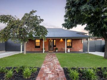 C1920s State Bank Bungalow, Restored & Extended to Perfection