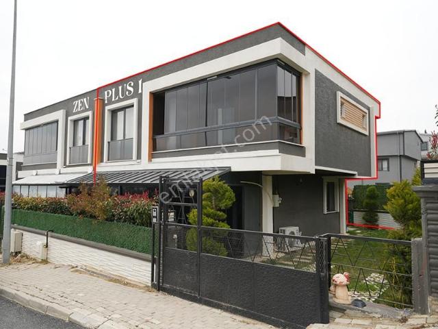C21 Cius  Umurbey'de Bahçeli Dubleks Villa