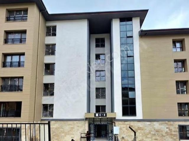 C21 Cius  Cihatlı Toki 'de Arakat Asansörlü 2+1 Kiralık Daire