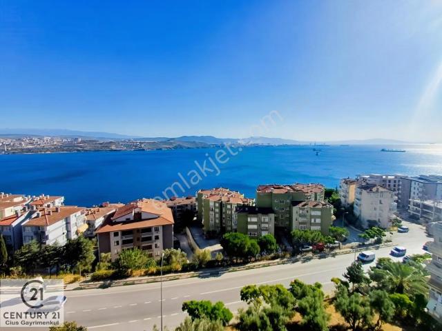 C21 Cius  Cumhuriyet'te Panoramik Deniz Manzaralı 3+1 Satılık