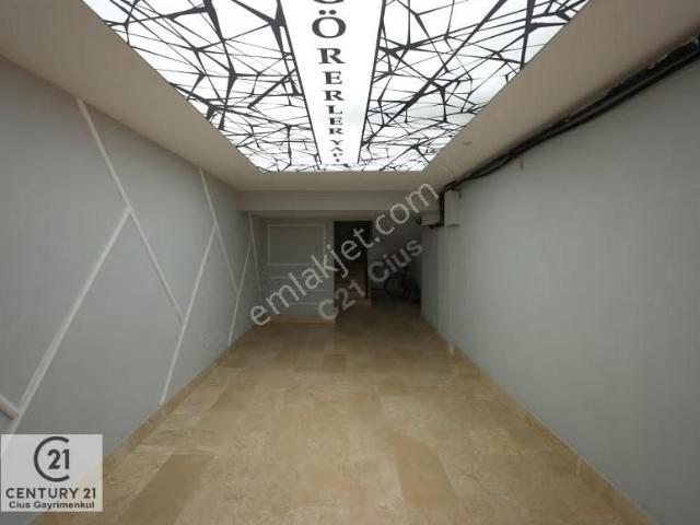 C21 Cius  Hastane Cd Kullanışlı Ve Geniş 4+1 Dubleks Daire