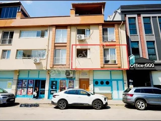 C21 Cius  Kapalı Pazar Civarı Dükkan Üstü 3+1 Satılık Daire