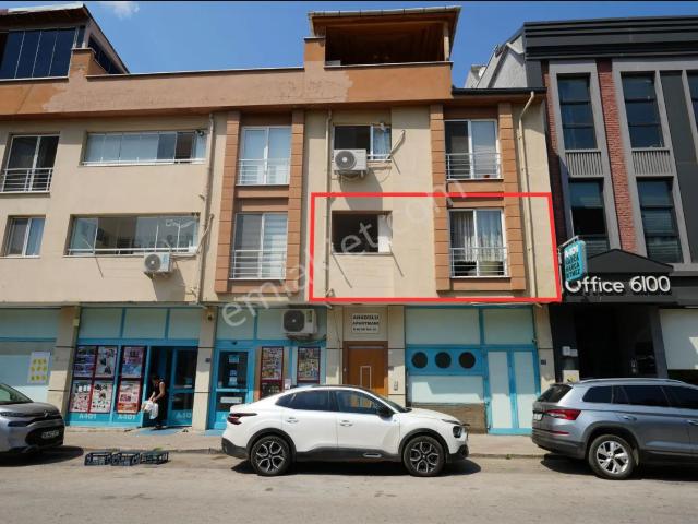 C21 Cius  Kapalı Pazar Civarı Dükkan Üstü 3+1 Satılık Daire