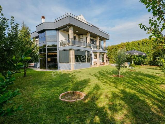 C21 Cius  Nilüferköy'de 680 M² Arsada 5+1 Müstakil Villa
