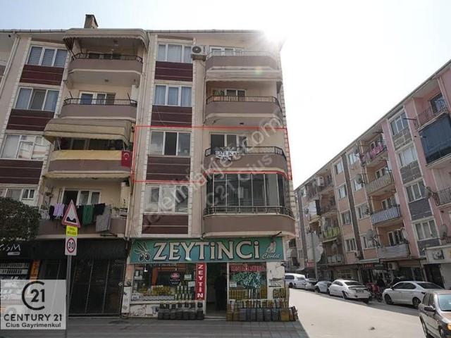 C21 Cius  Orhangazi Caddesi 2+1 Geniş Satılık Daire