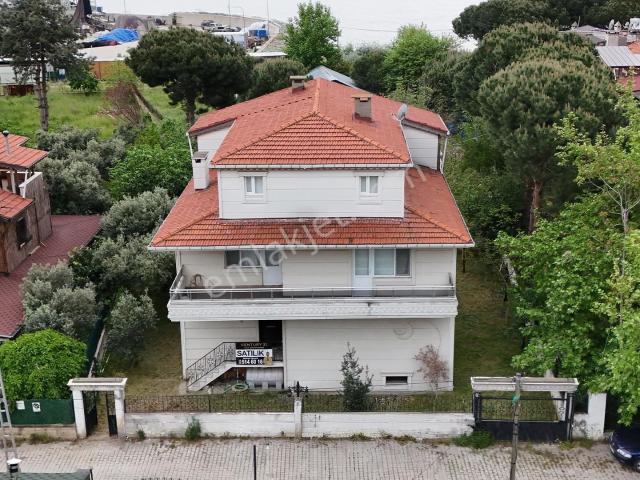 C21 Cius  Sahile 70 Metre Deniz Manzaralı 5+2 Müstakil Villa