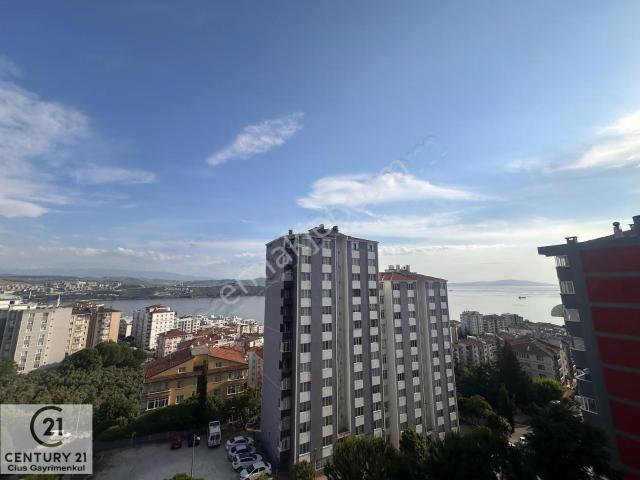 C21 Cius  Site İçerisinde Deniz Manzaralı Kiralık 3+1