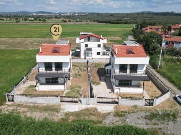 C21 Bal’dan Geyikli ’de Denize Yakın Satılık Sıfır Lüks Villa