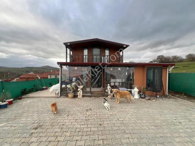 C21 Bal'dan Ovacık Mah. 1152m2 Arazi İçinde 2 Katlı Ahşap Ev