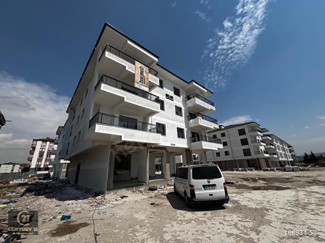 C21 BAL'dan PAŞAALANI BANDIRMA CADDESİNDE SIFIR 2+1 DAİRE