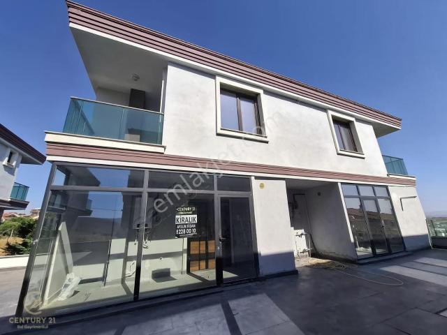 C21 Bal'dan Yeni Mahalle'de 5+2 Kiralık Villa