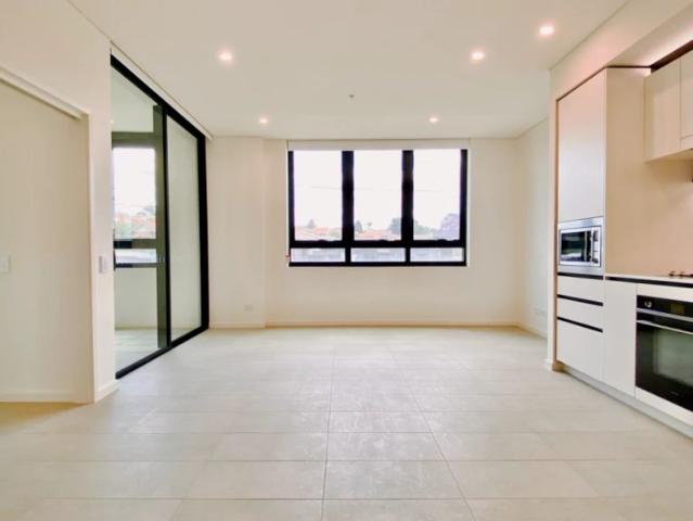 C407/2 Wharf Road,Melrose Park,New South Wales 2114, Sydney
