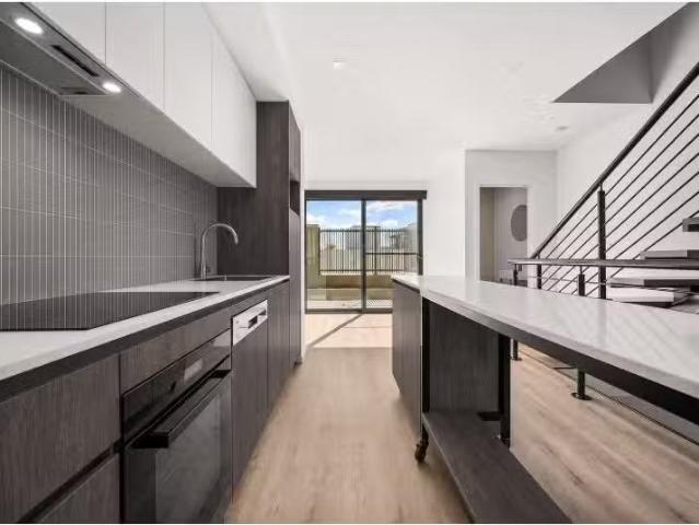 C52/63 Camilleri Way, Gungahlin Townhouse for rent Listed by.