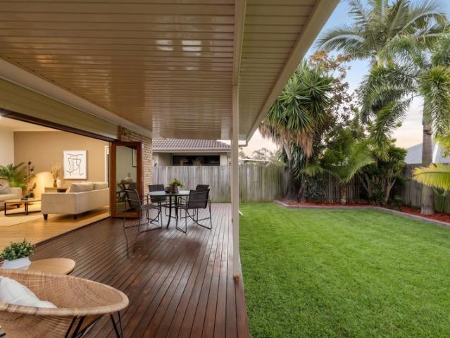 C o l o r a d o Crafted for Comfort & Contemporary Living