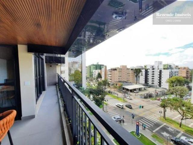 C AD0040 Apartamento com 2 suítes a venda no Água Verde