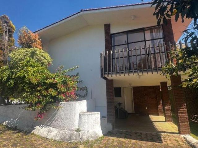 C Casa con 3 habitaciones de 200 m² en venta en Rancho Cortes