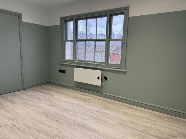 C Church Road, Tunbridge Wells, TN1 Studio to rent £800 pcm £185 pw
