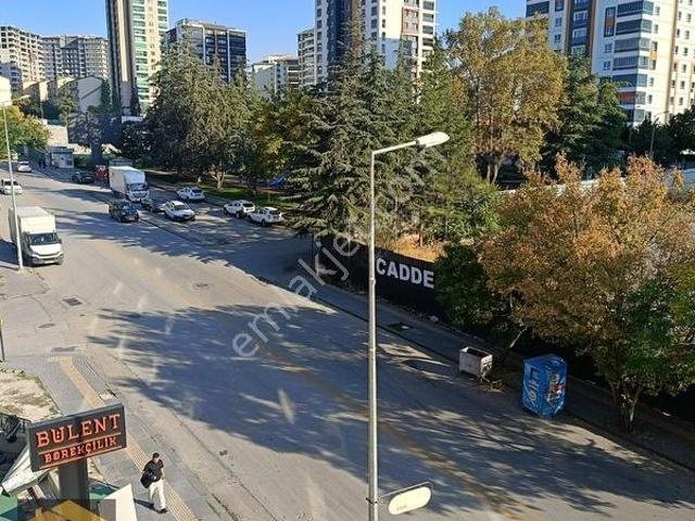 C.esat Arseven Cd. Üzeri Fırsat Satılık Çift Banyolu 3+1