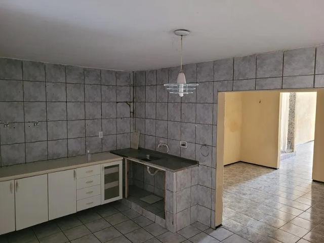 C FUNCIONARIOS CASA VICENTE LOPES, 1132