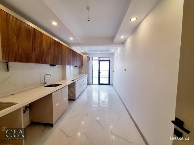 C.İ.A GROUP TAN ÇAMLICA MAH EBEVEYN BANYOLU 117M2 2+1