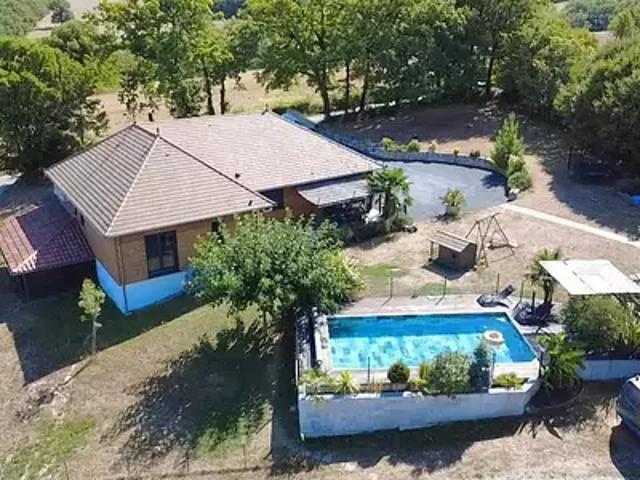 Cœur de Causse 46240 Achat / Vente maison 5 pièces t5 piscine