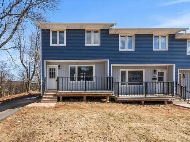 C 176 St. Peter'S Road, Charlottetown, PE, C1A 5P9 townhouse for sale | Listing ID 202606 | Royal LePage
