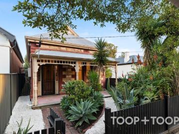 C.1890 COTTAGE WITH EXCITING POTENTIAL AND UNBEATABLE LOCATION