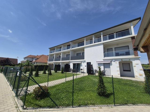 Ca. 41,14 m² 2 Zimmer Gartenwohnung mit Klimaanlage perfekt als Haupt od. Zweitwohnsitz mit tollem Ausblick Wohnen mit Urlaubsgefühl