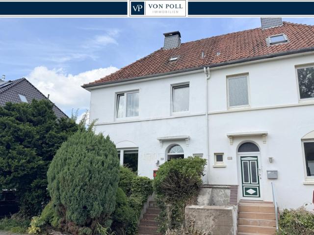 ca. 900m vom Pferdemarkt entfernt DHH innerhalb Tempo 30 Zone in herrlicher Lage