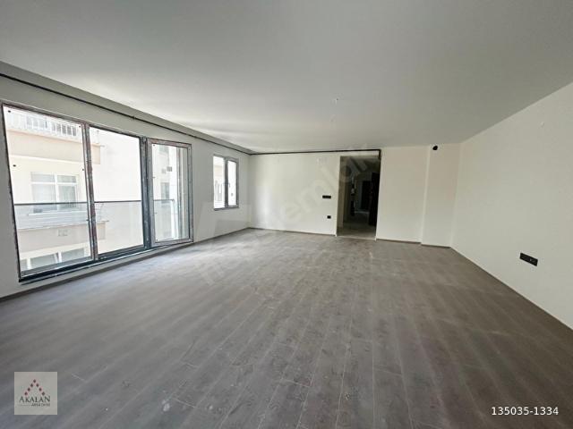 CAĞALOĞLUNA CEPHE KİRALIK SIFIR, YERDEN ISITMALI 3+1 DAİRE