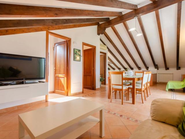 Ca du Pescou 80 mq due camere, un bagno
