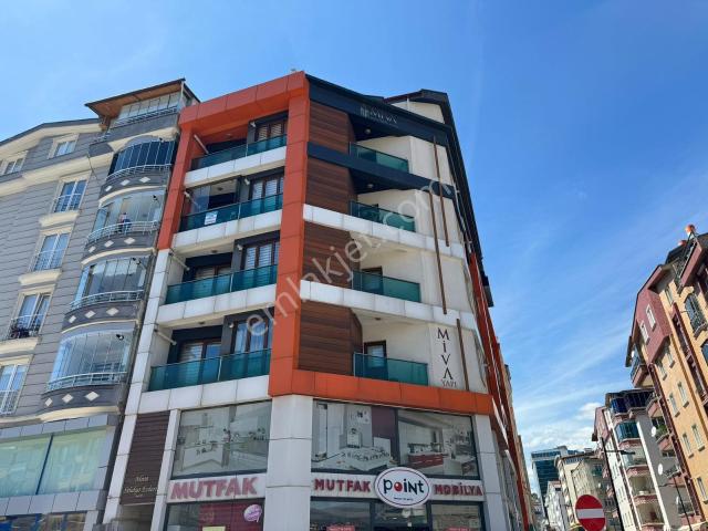Cam Balkonlu Lüx Eşyalı Mobilyalı 1+1 Anayol Üstünde Satılık