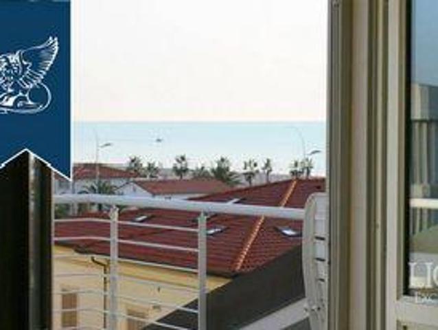 Camaiore Lucca LS96317521