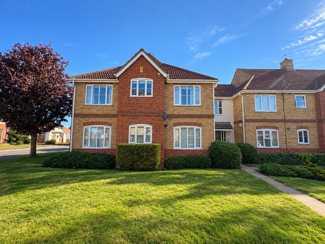Camargue Drive, MARCH, PE15 1 bed flat to rent £675 pcm £156 pw