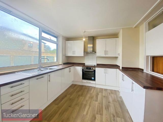Cambanks, Cambridge, CB4 2 bed flat to rent £1,600 pcm £369 pw