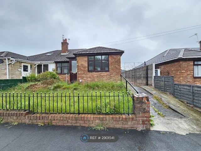 Camberwell Crescent, Wigan WN2, 3 bed bungalow to rent, £1,100 pcm | PrimeLocation