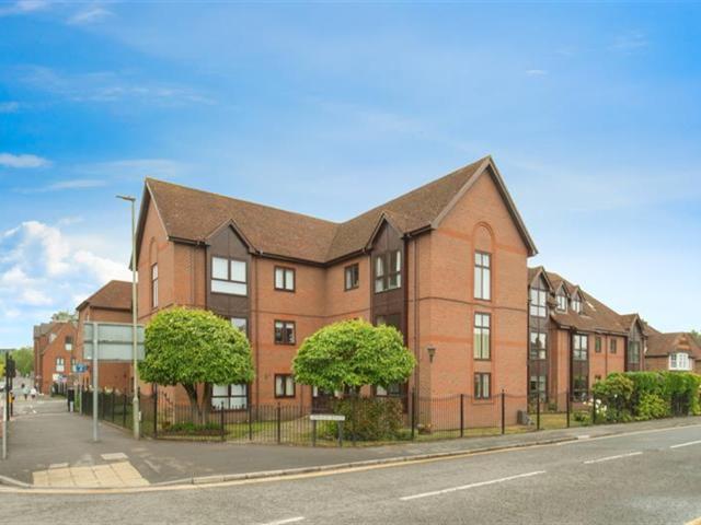 Camberley, Surrey 2 bedroom retirement property to let