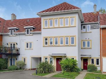 Camborne Road, Sutton, SM2 2 bed semi detached house to rent £2,400 pcm £554 pw