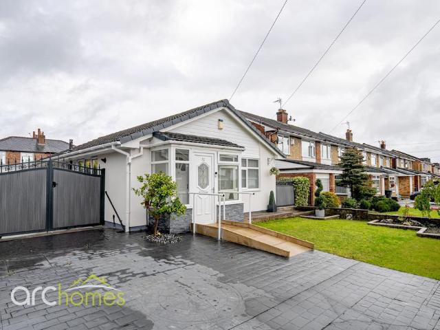 Cambourne Drive, Wigan WN2 2 bed detached bungalow to rent £1,100 pcm £254 pw