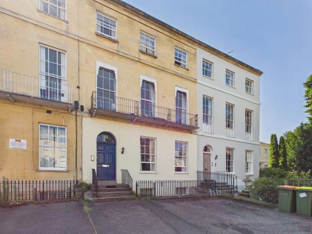 Cambray Place, Cheltenham, Gloucestershire GL50, 3 bed flat to rent, £1,400 pcm | PrimeLocation