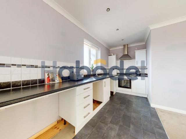 Cambridge Court, Tindale Crescent, Bishop Auckland DL14, 2 bed flat to rent, £495 pcm | PrimeLocation