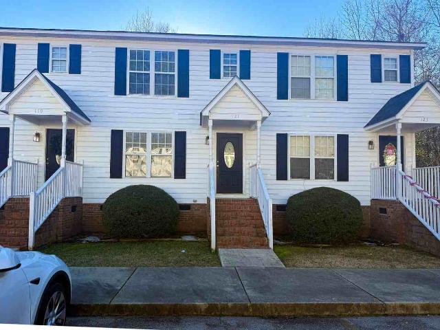 Cambridge Apartments 2 Bedroom Apartment for Rent at 103 Cambridge Pl, Smithfield, NC 27577