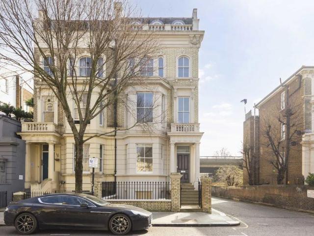 Cambridge Gardens, London W10 2 bed flat to rent £2,750 pcm £635 pw