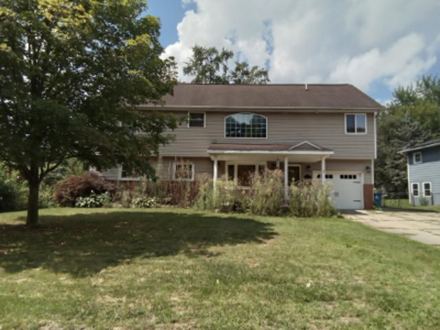 Cambridge Dr