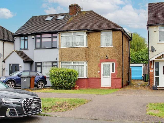 Cambridge Drive, Potters Bar EN6, 3 bed semi detached house to rent, £2,000 pcm | PrimeLocation