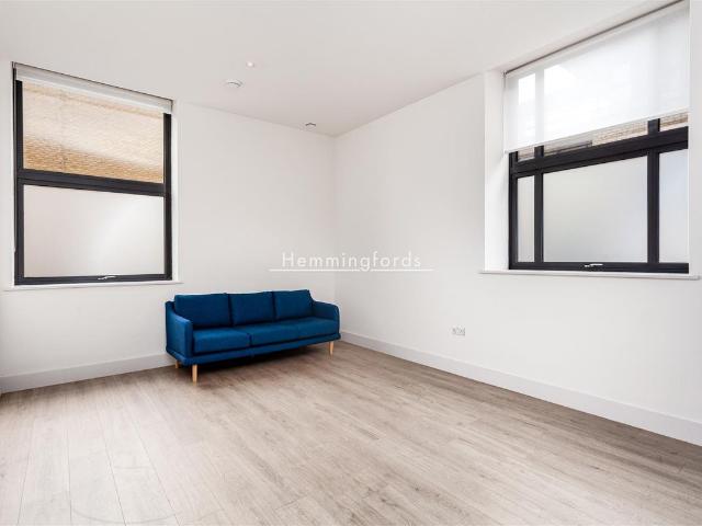 Cambridge House, Wood Green N22, 1 bed flat to rent, £1,800 pcm | PrimeLocation